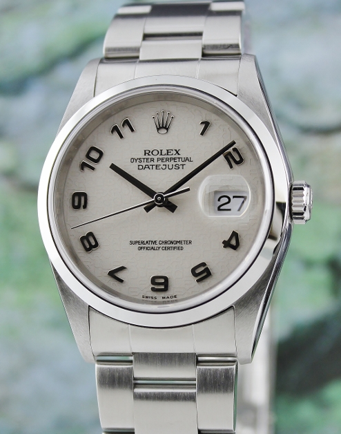 (image for) A ROLEX MEN SIZE STAINLESS STEEL OYSTER PERPETUAL DATEJUST / 16200